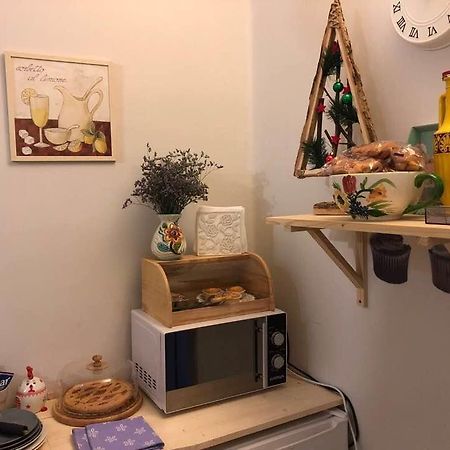 Palazzo 900 Bed & Breakfast Brindisi Ngoại thất bức ảnh
